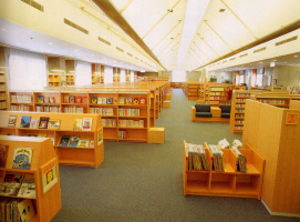 町立図書館