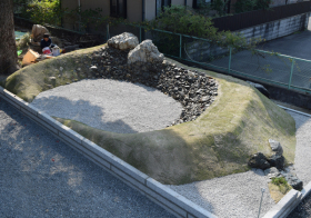 西浦門前遺跡移築復元庭園