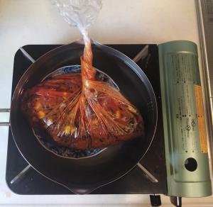 湯せんしているイメージ画像