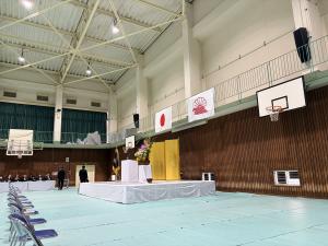 入学式の会場内の写真